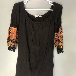 Va Va women’s Top by jay han